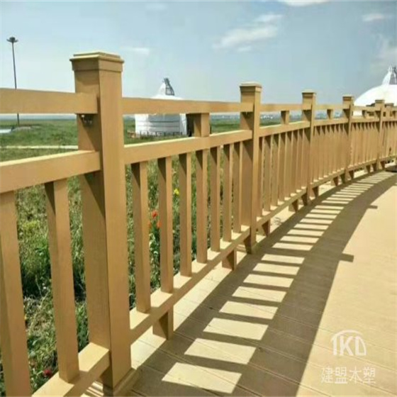 北京塑木棧道 護(hù)欄